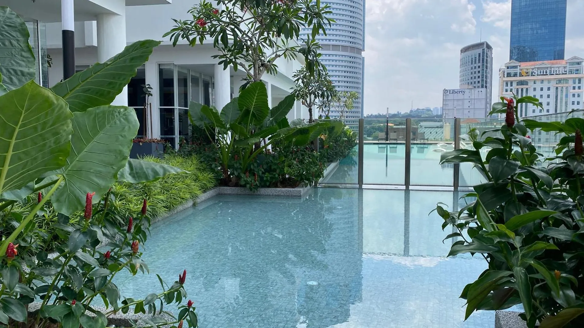 Doorstep To Monorail Couple Studio كوالالمبور شقة